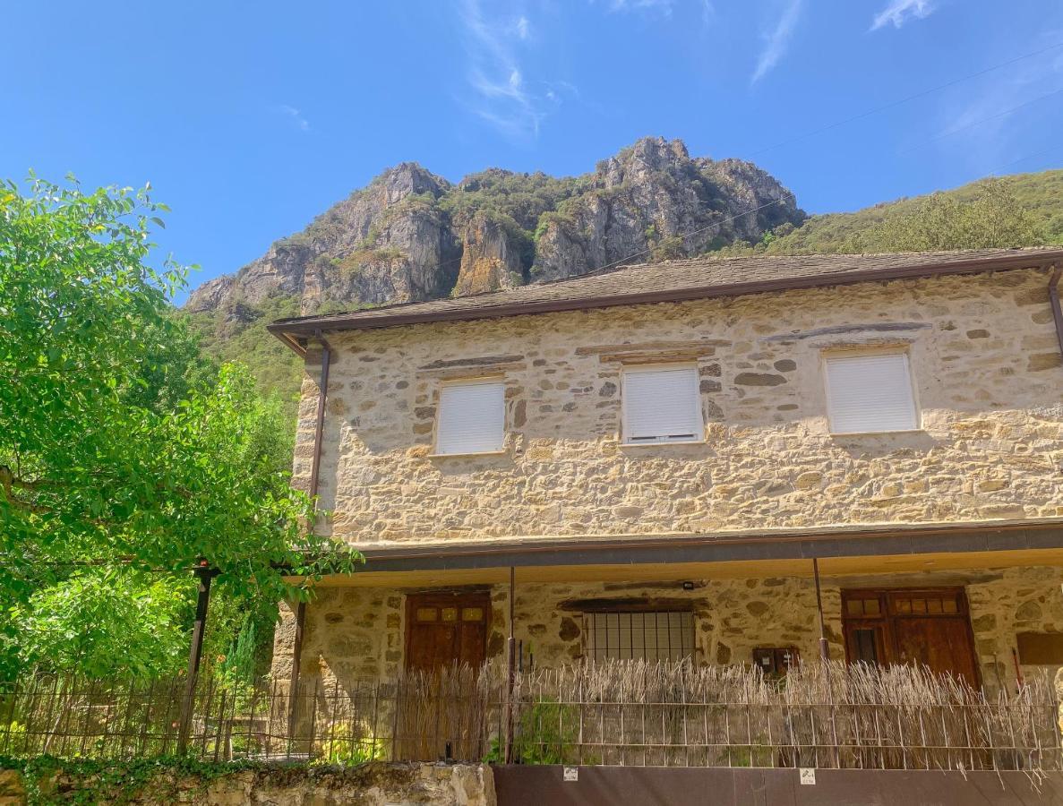 Apartamento Las Medulas Covas  ภายนอก รูปภาพ